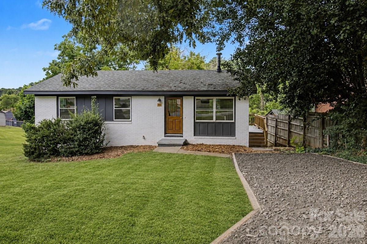 40 Evelake Drive