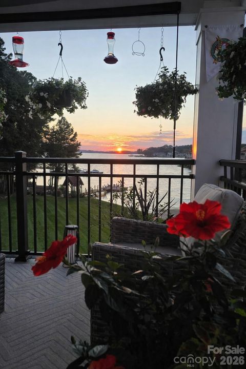 Photo of 17810 Half Moon Lane #L, Cornelius, NC 28031 (MLS # 4248678)