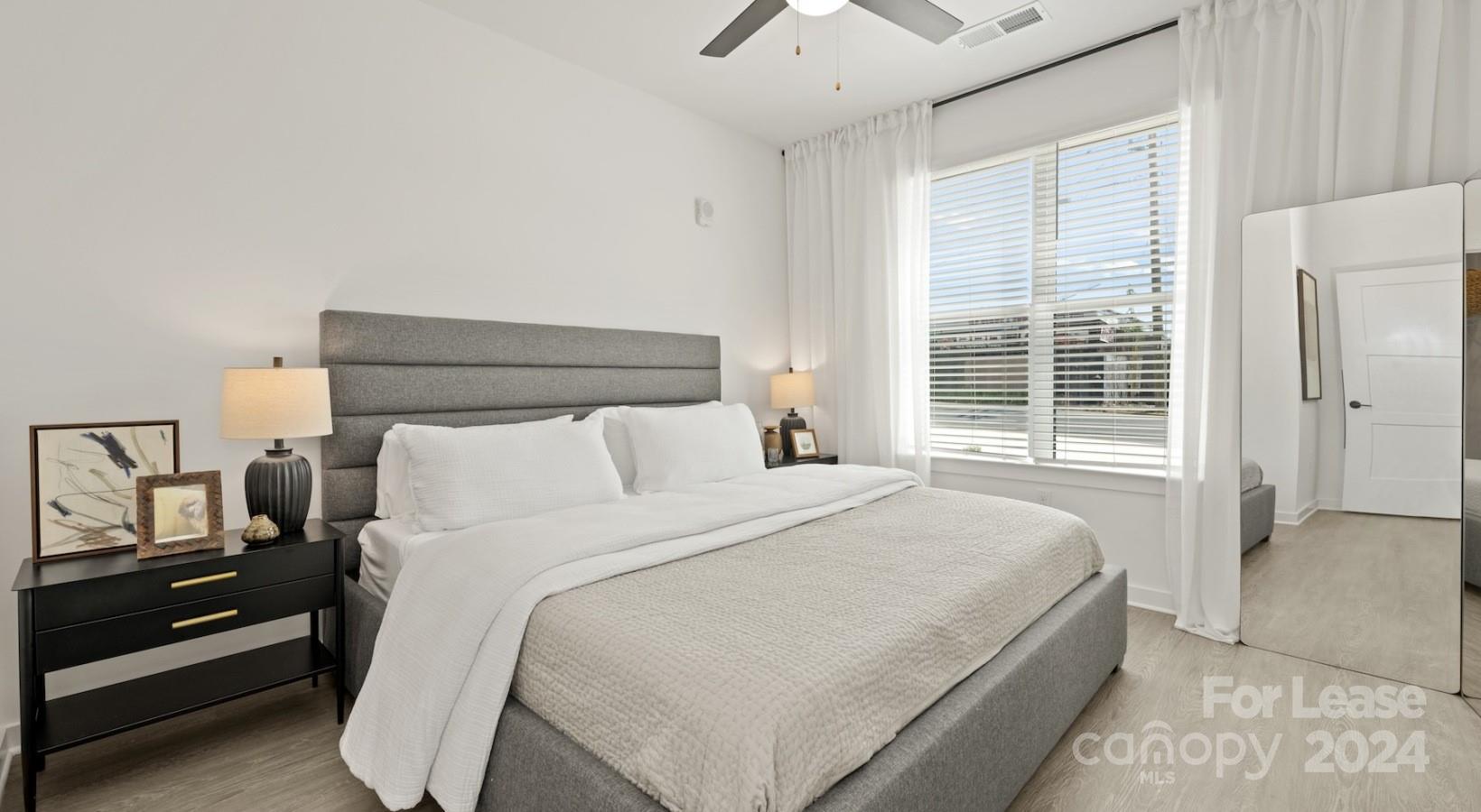 Charlotte, North Carolina 28208, United States, 3 Bedrooms Bedrooms, ,3 BathroomsBathrooms,Residential,Active,62518