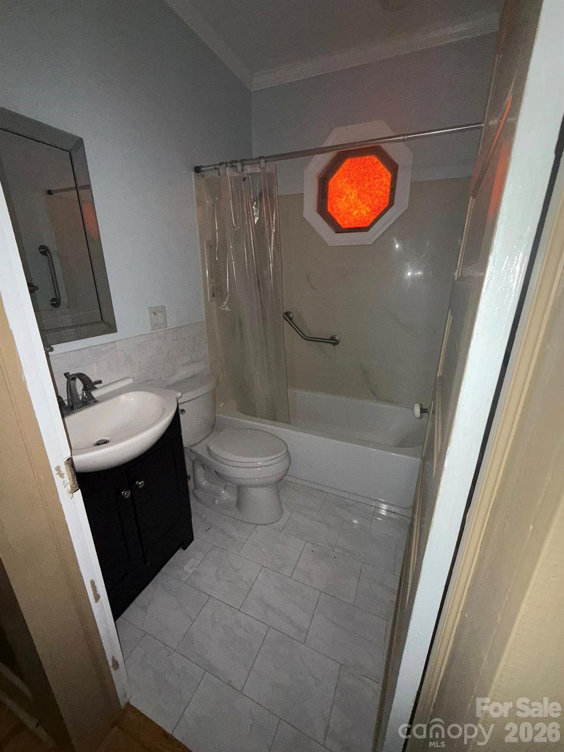 704 Old Charlotte Road SW