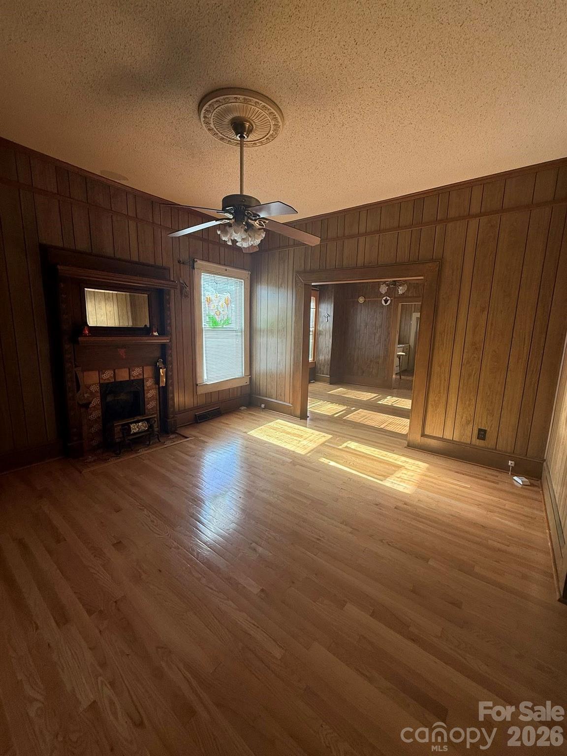 704 Old Charlotte Road SW