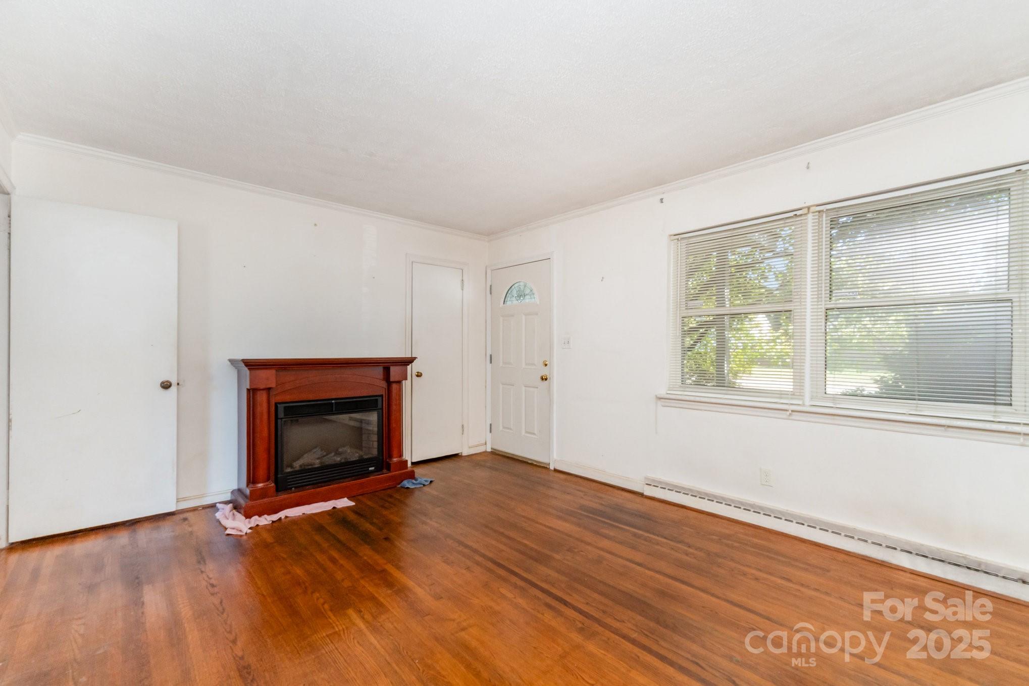 4840 The Plaza