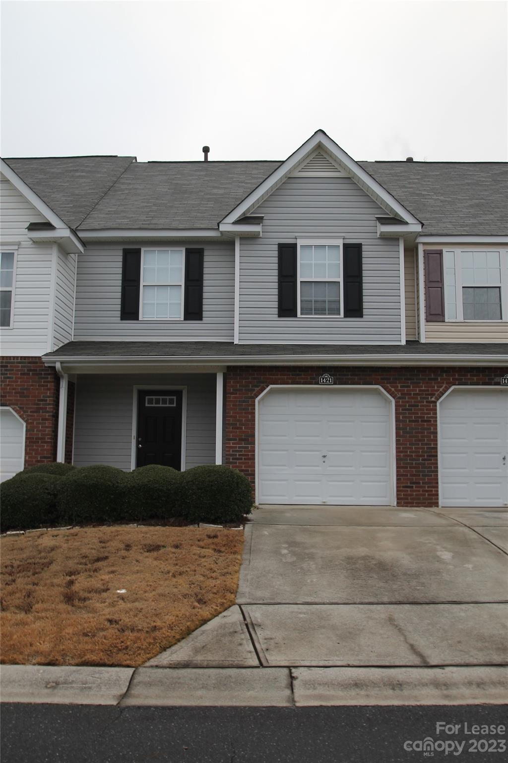 Lexington Commons - Residential Lease