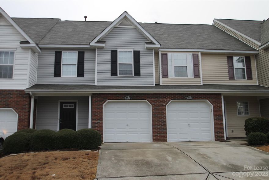 Cute Townhome Located in the Lexington Commons Development in Rock Hill, SC, Very Close to Riverwalk, Local Dining and I-77. 2 Master Bedrooms Located on 2nd Level, 2.5 Bathrooms, Laundry Room with Washer & Dryer Located Upstairs. Living Room, Dining Room Area, Kitchen with Range, Refrigerator, Dishwasher & Microwave. Deck overlooking wooded area.
No Smoking/No Vaping. No Pets. Maximum Occupants 4. Single Family Only.
Home is currently occupied. Viewing appointments will only be scheduled with approved applicants. Approximate availability date is 03/15/2024. (This date is not guaranteed and subject to change.)
