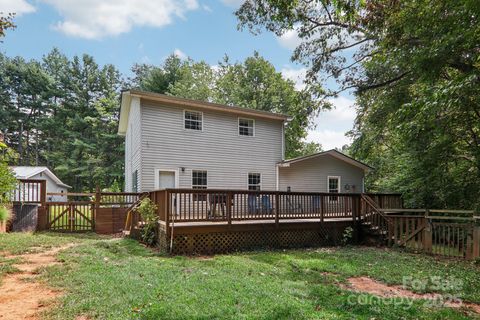 A home in Pisgah Forest