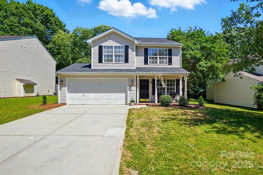 Nestled in the charming Forest Oaks neighborhood this delightful 3-bedroom, 2.5-bath home offers both comfort and convenience. This home features a welcoming front porch and a two-car attached garage. The great room has a cozy gas log fireplace, creating a perfect spot for relaxation. The kitchen boasts ample counter and cabinet space, making meal preparation a breeze. Adjacent to the kitchen is a versatile dining/sitting room, ideal for entertaining guests or enjoying family meals. The owner’s suite is a true retreat, featuring vaulted ceilings and an ensuite bathroom with a walk-in closet. Two additional bedrooms share a full bathroom, providing ample space for family or guests. Step outside to the patio, offering a private and peaceful setting for outdoor gatherings or quiet evenings. The fully fenced backyard ensures privacy and security. Located just minutes from Lake Wylie, this home offers easy access to water activities and scenic views. Book your showing before its is gone!