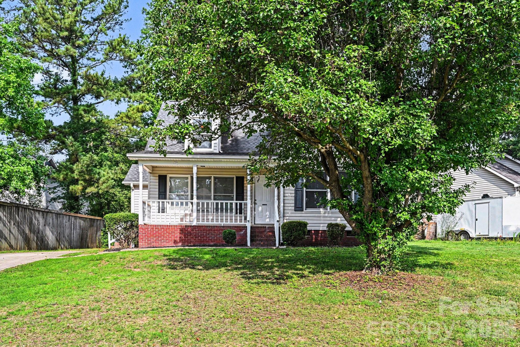 619 Devonwood Court