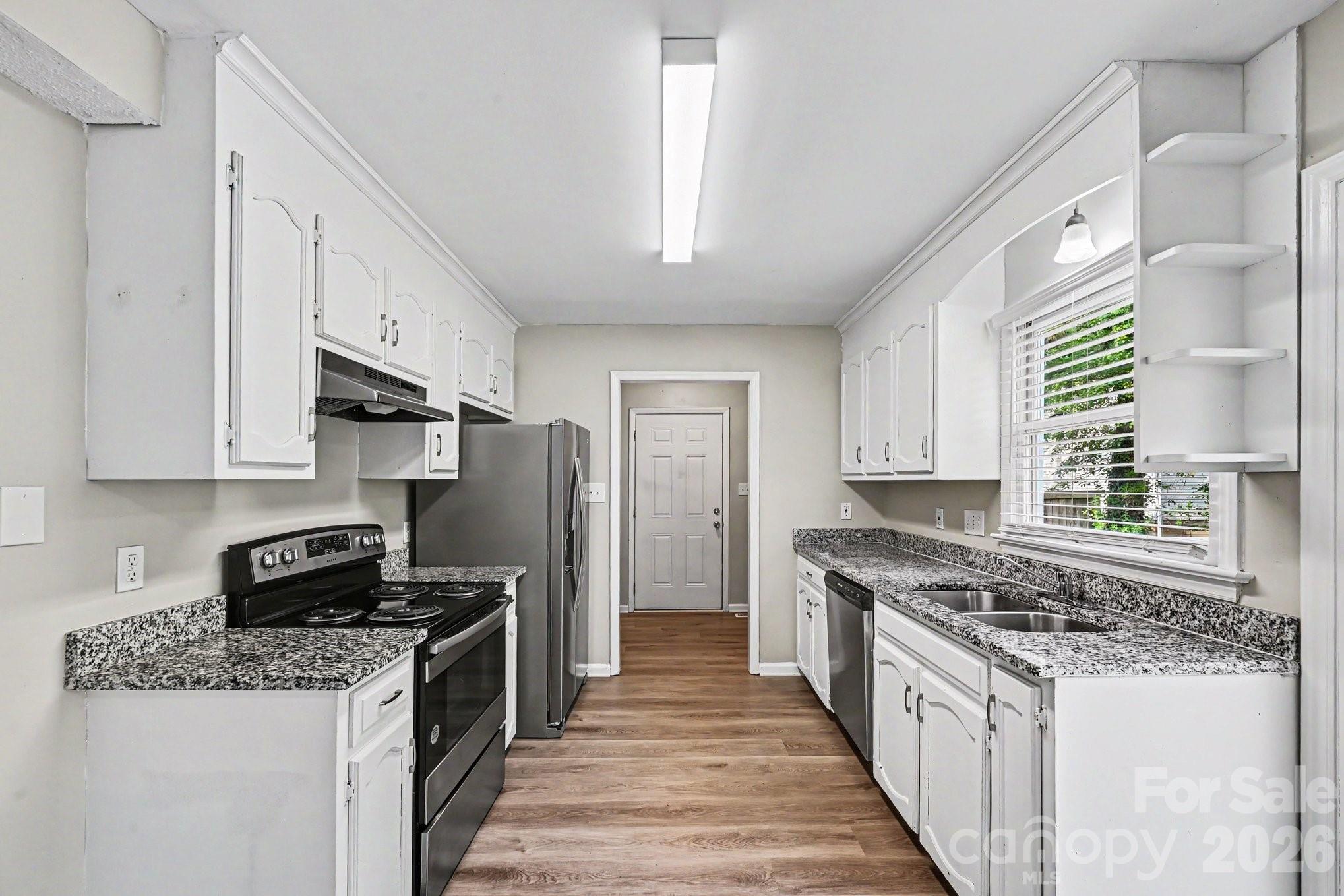 619 Devonwood Court