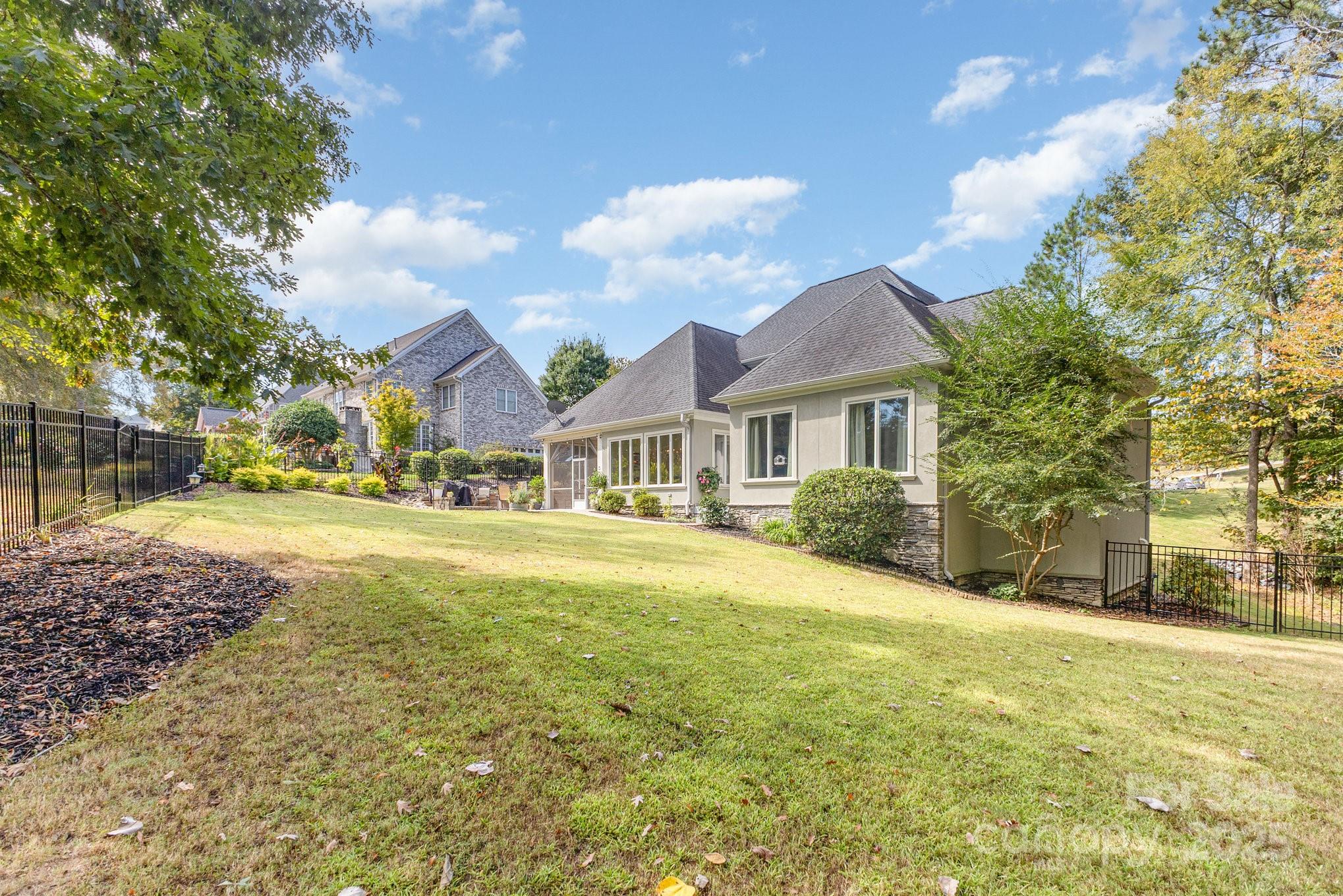 Waterford Glen - Residential