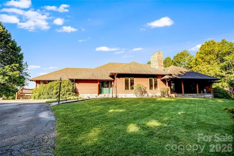 Photo of 1087 Brigadoon Drive, Clyde, NC 28721 (MLS # 4362911)