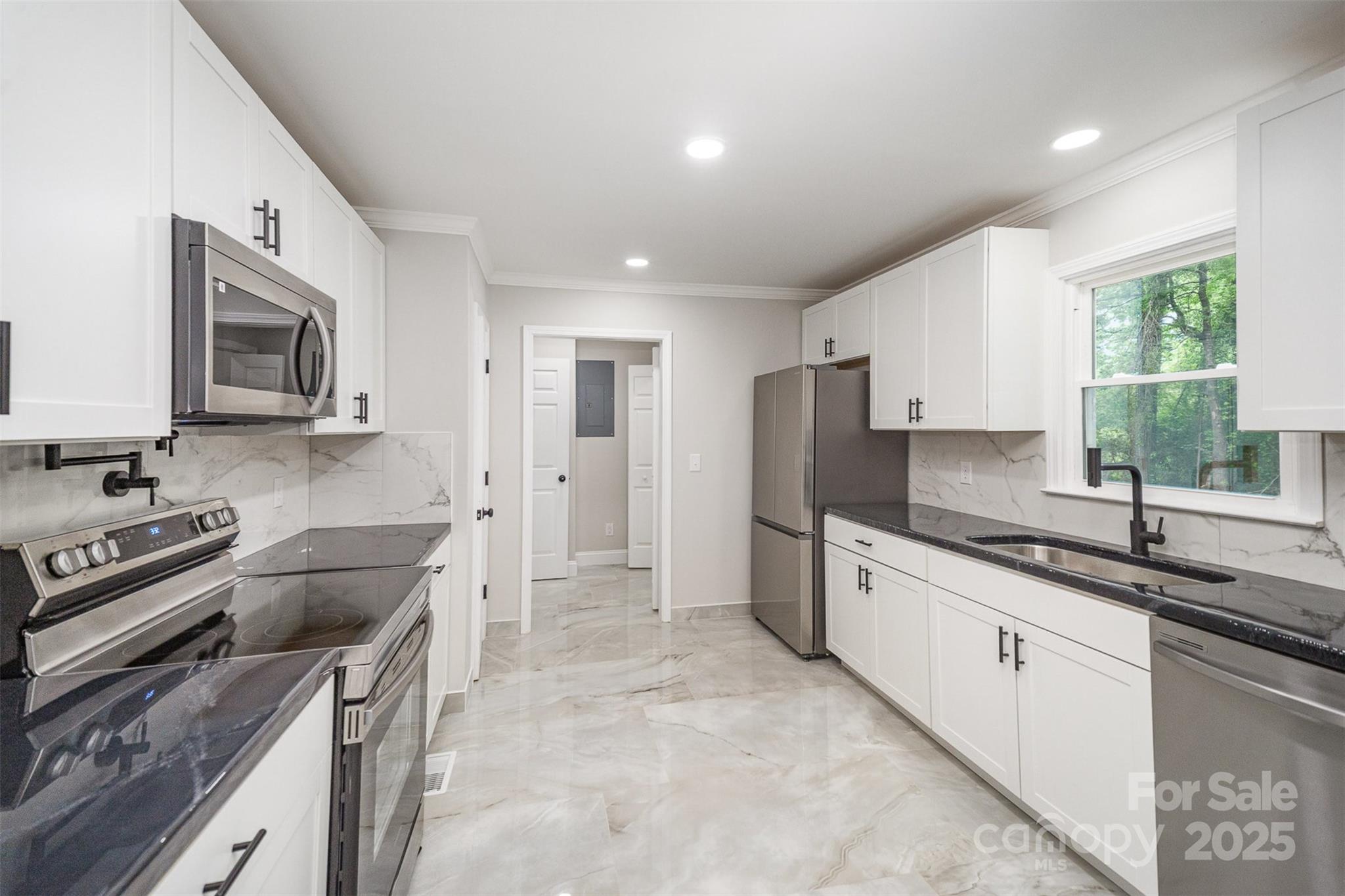 Diamond Estates - Residential