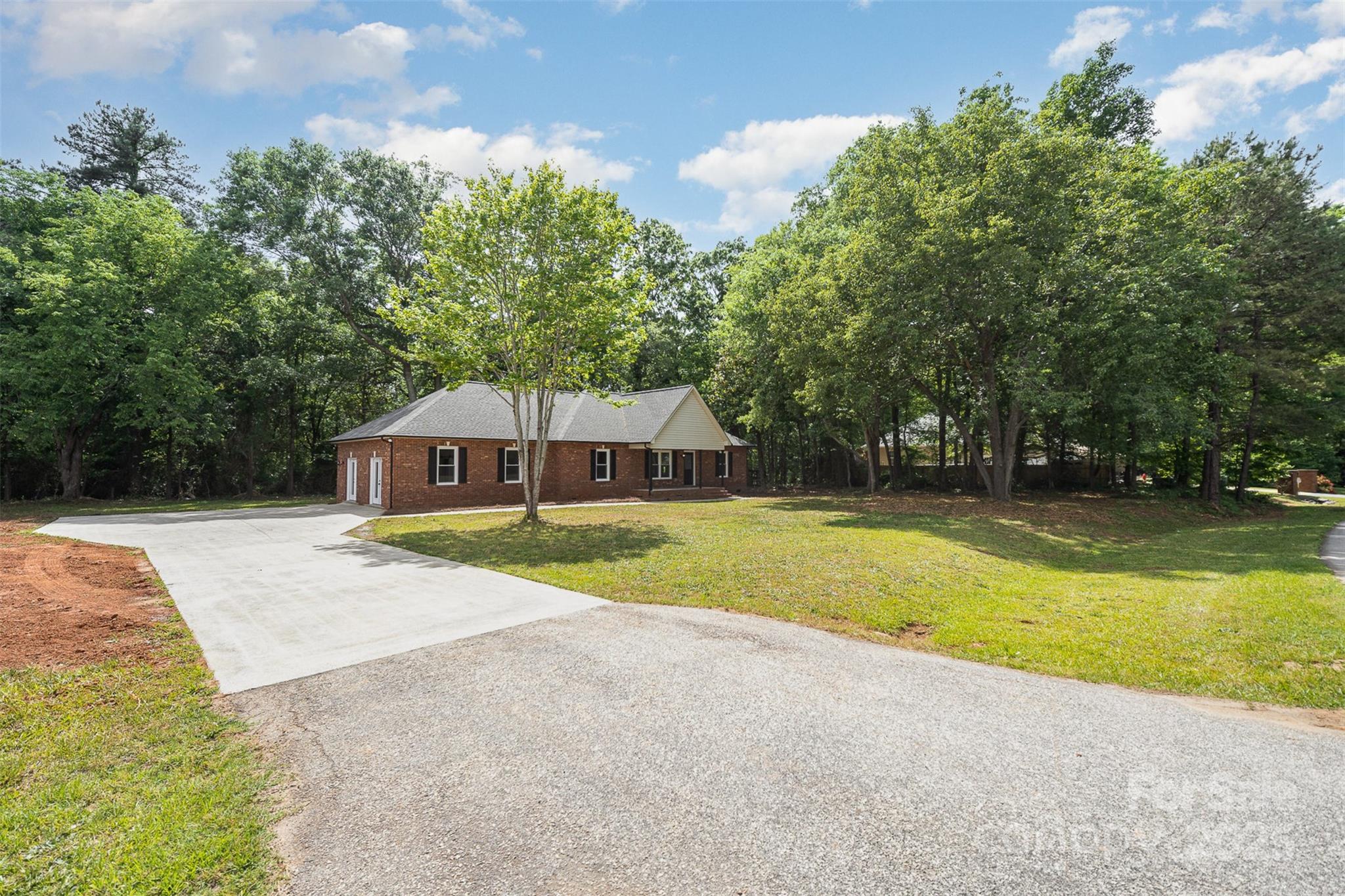 1513 White Ridge Drive