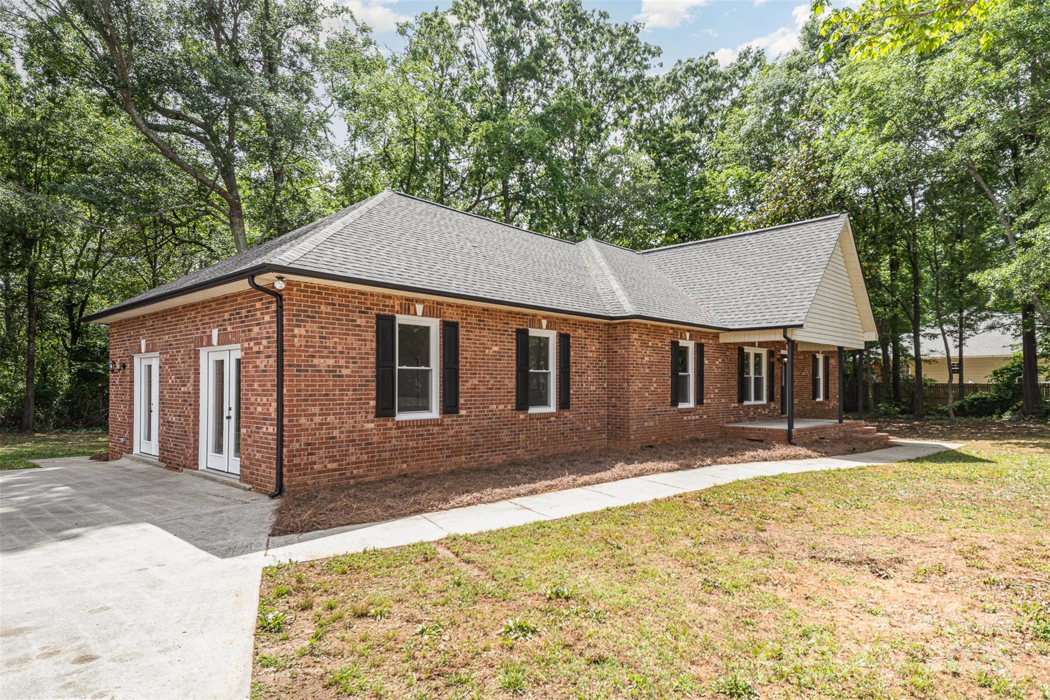 1513 White Ridge Drive
