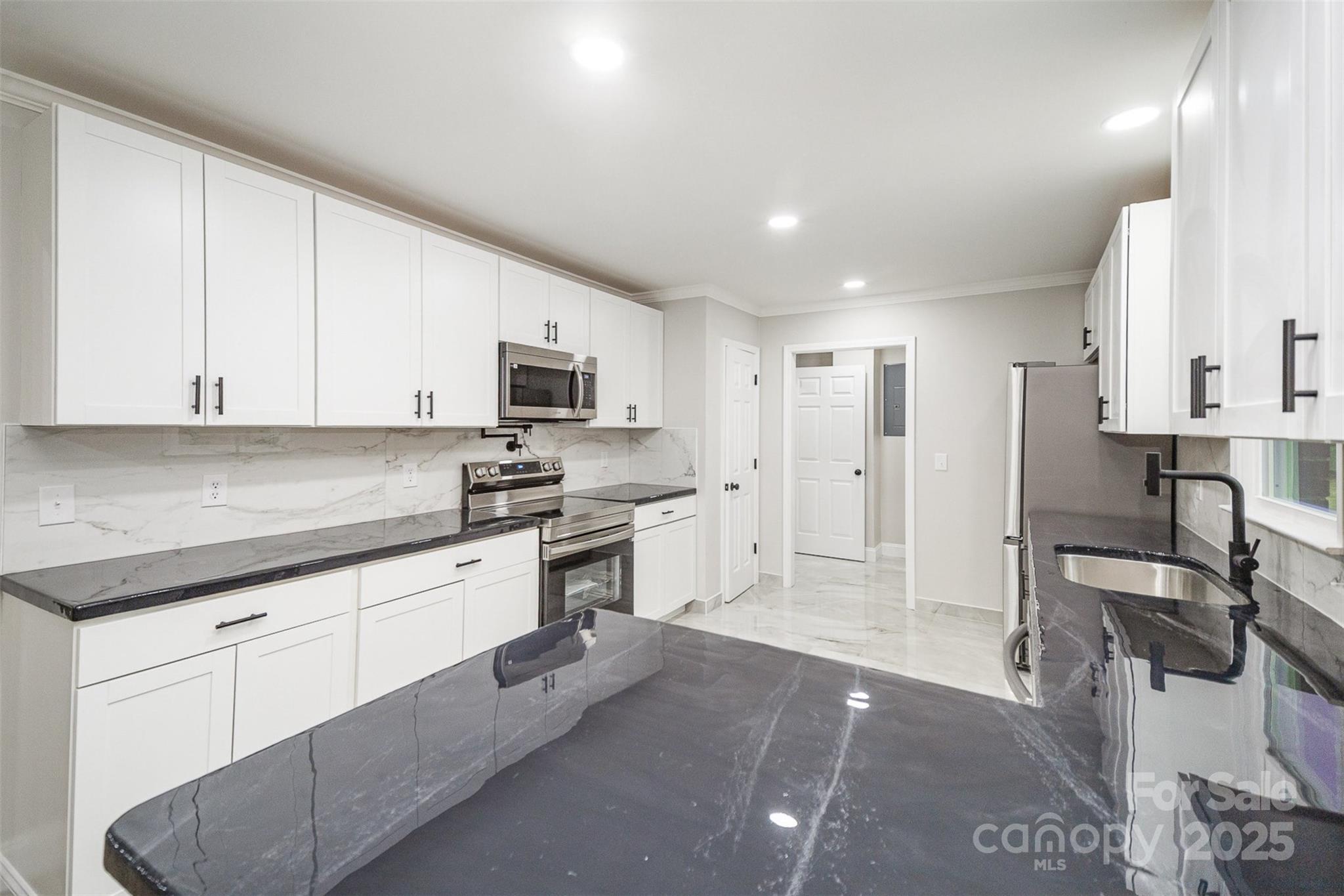 Diamond Estates - Residential