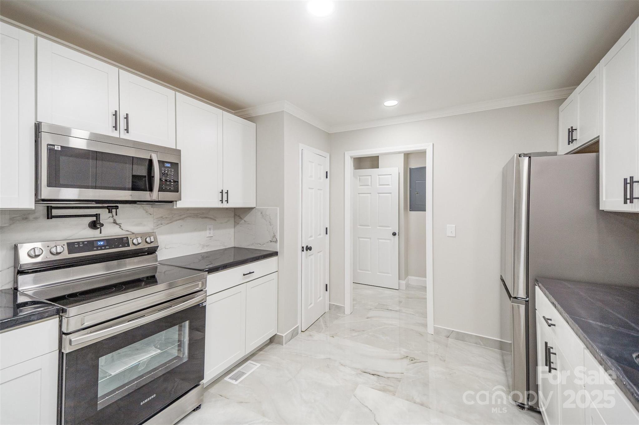 Diamond Estates - Residential