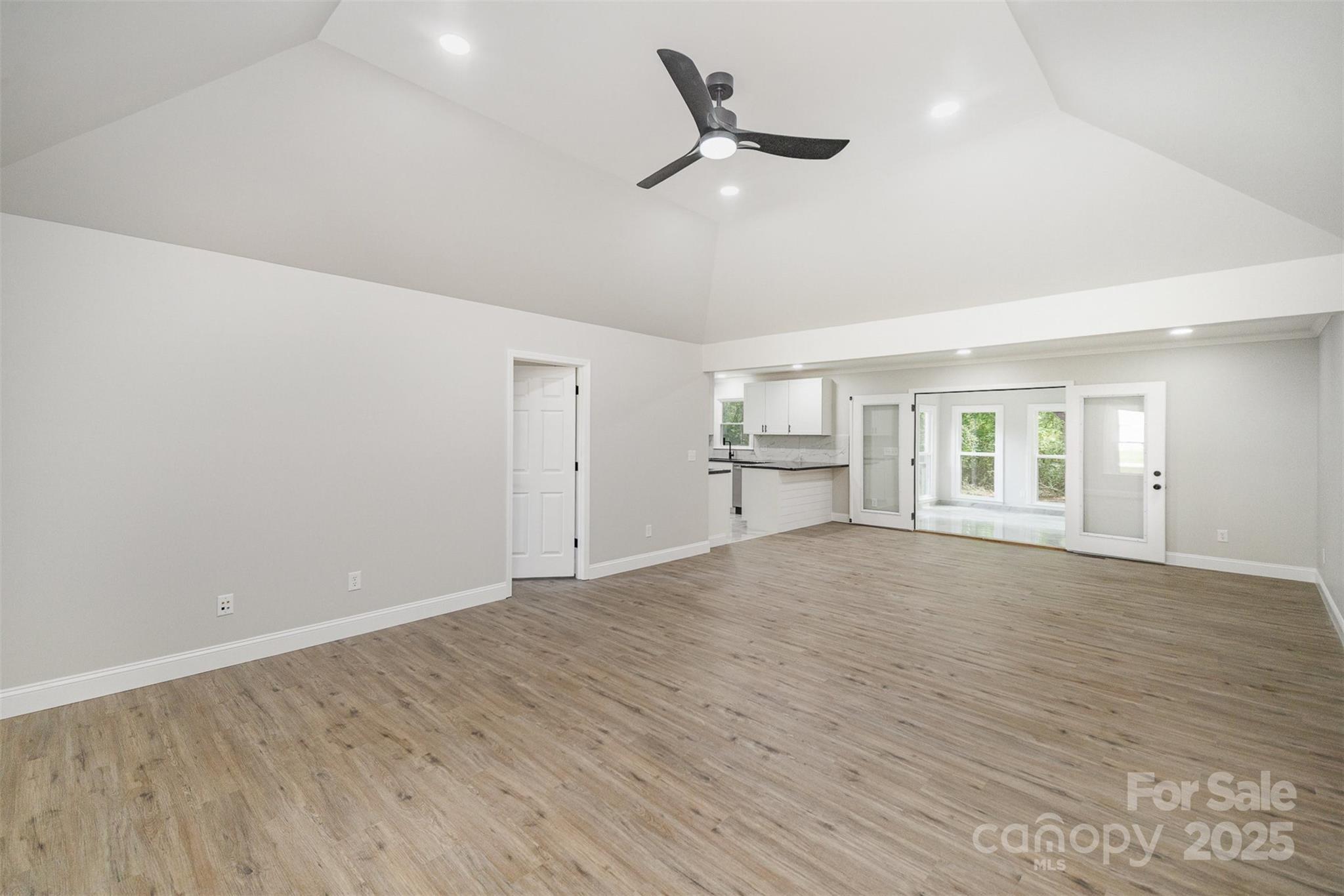 1513 White Ridge Drive