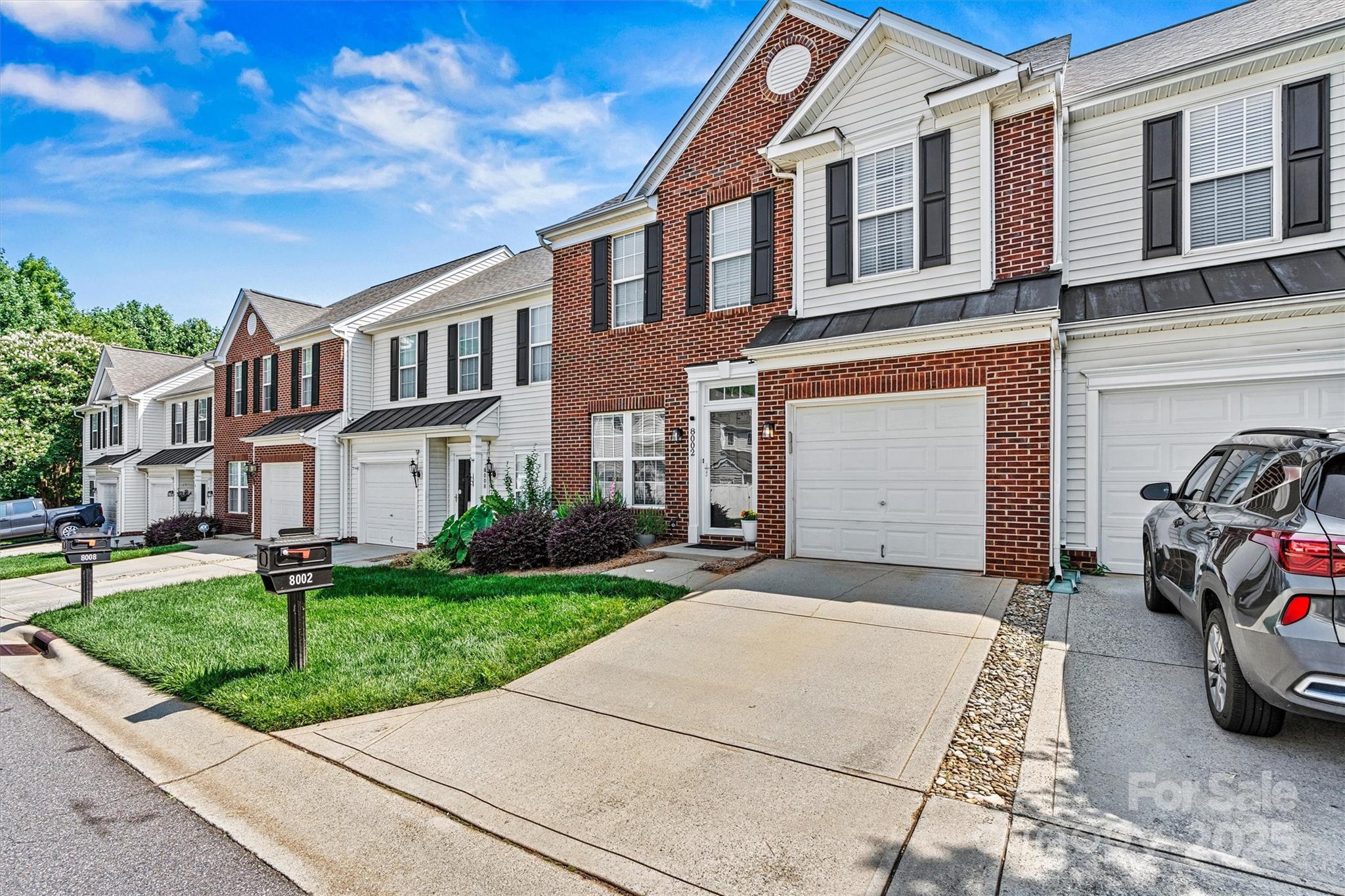 8002 Mariners Pointe Circle