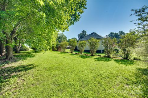 A home in Clover