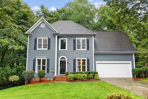 Photo of 407 Shrewsbury Lane, Matthews, NC 28105 (MLS # 4290776)