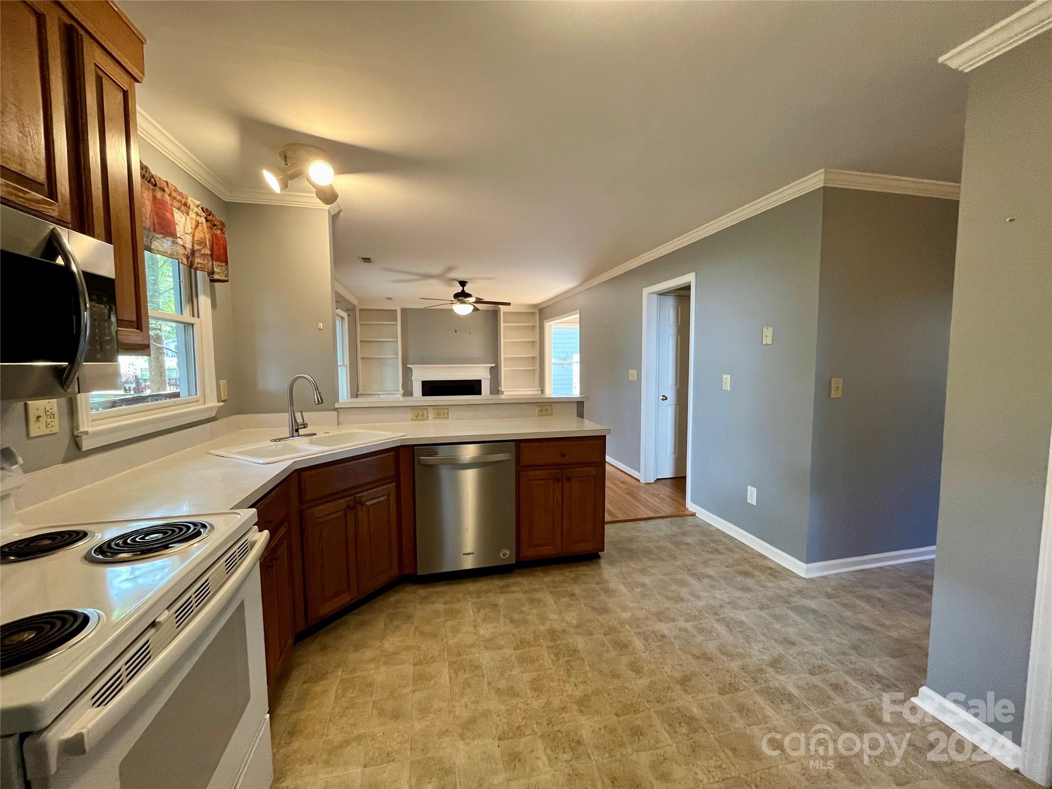 Davis Lake - Residential