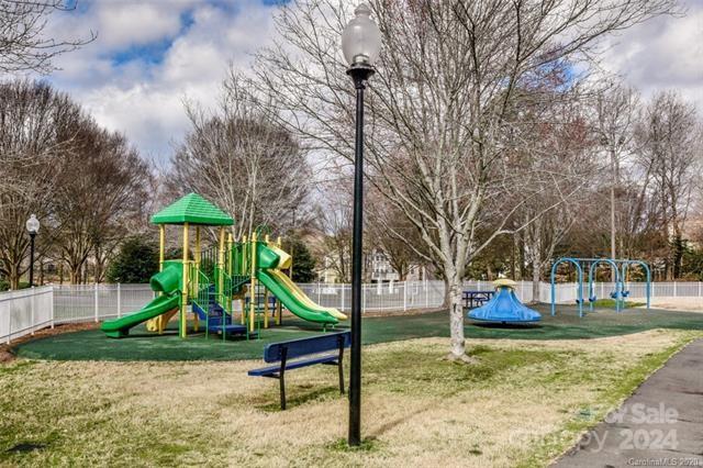 Davis Lake - Residential