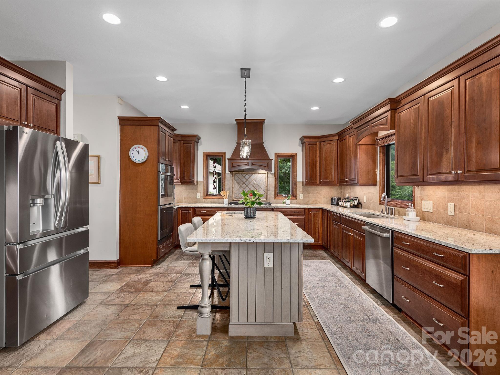 Crestview Pointe - Residential