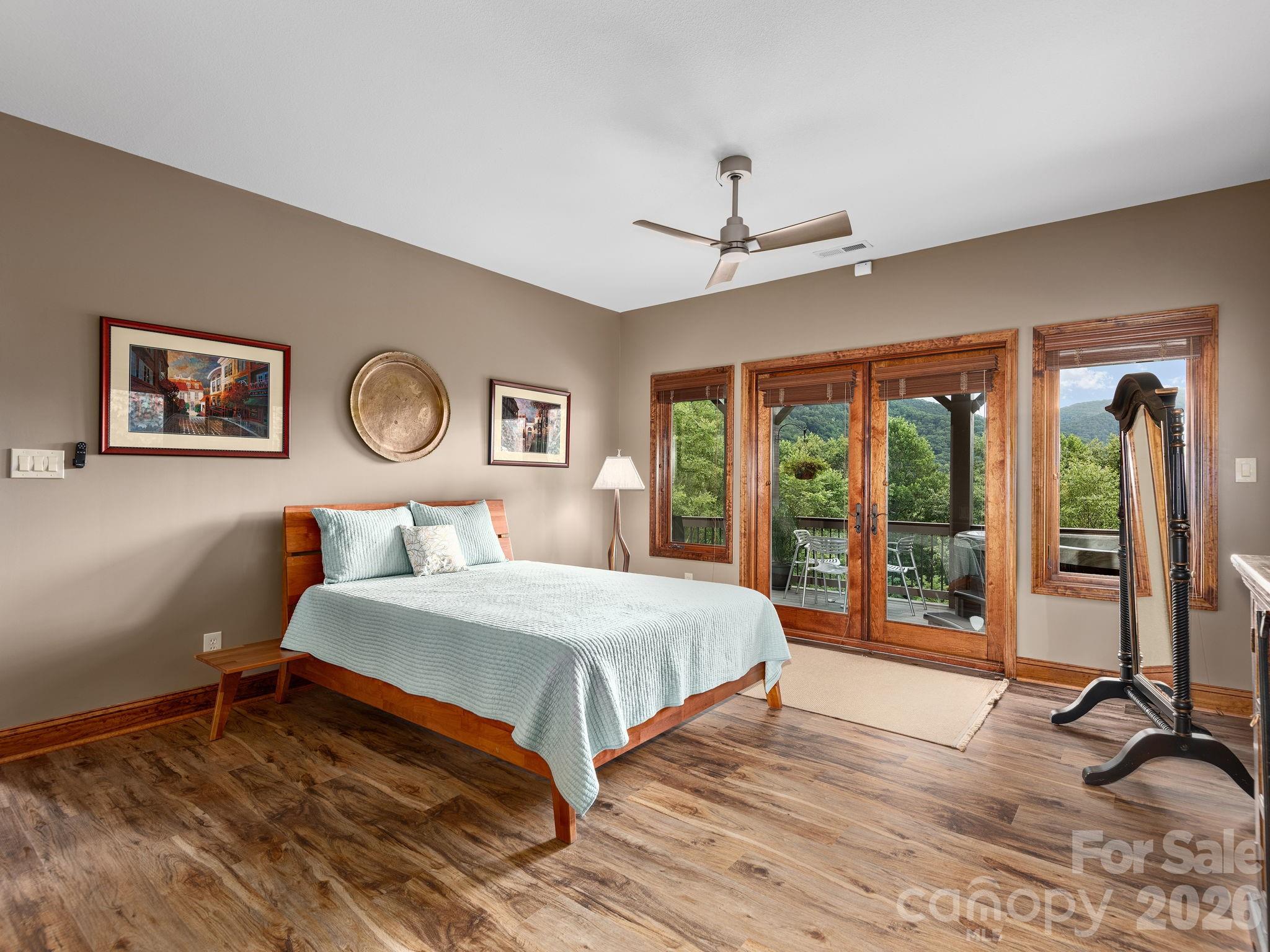 Crestview Pointe - Residential