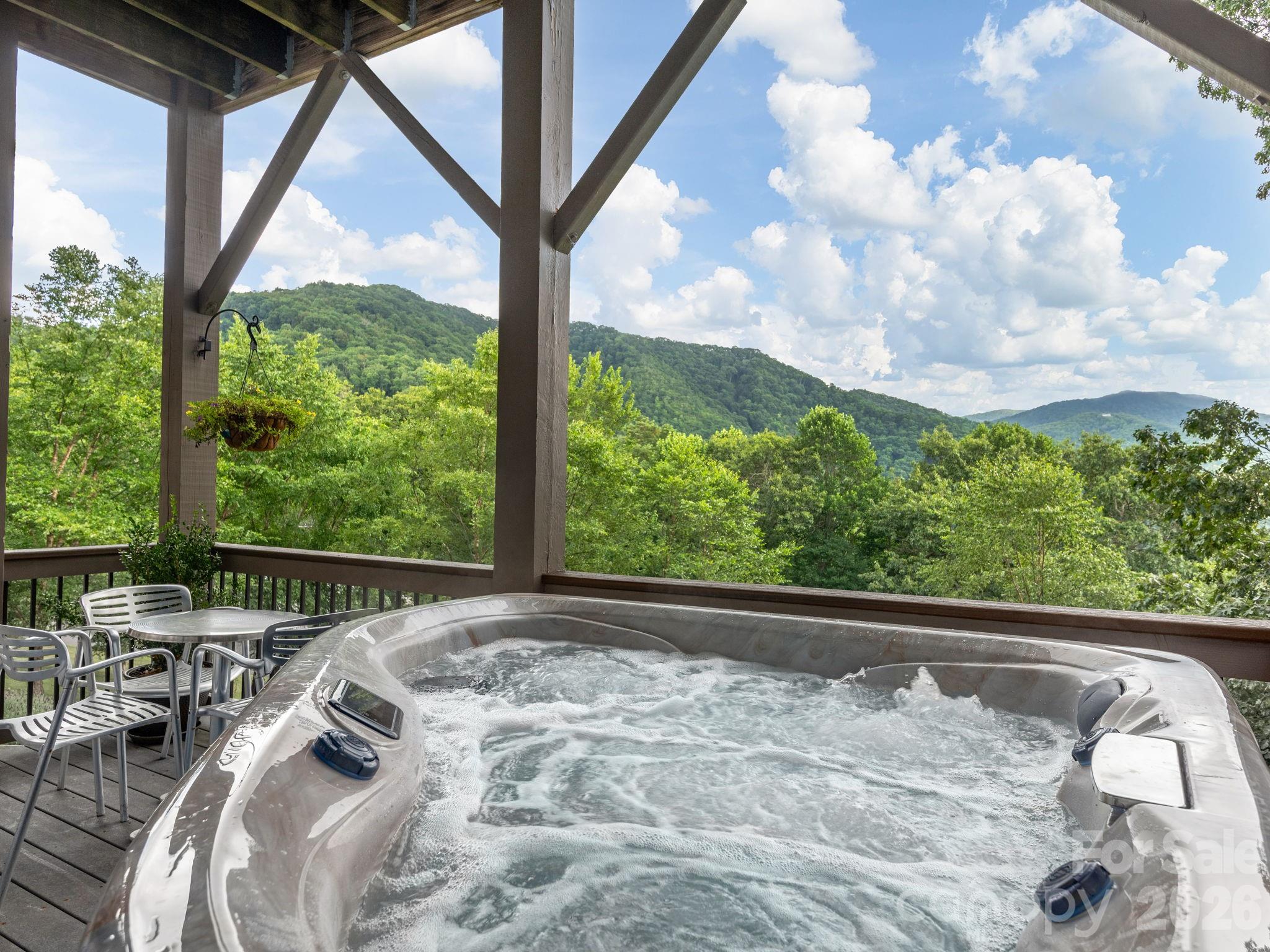 Crestview Pointe - Residential