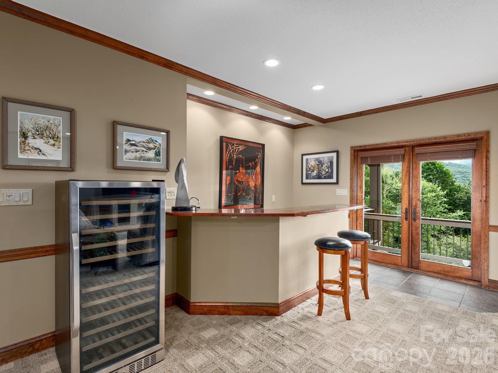 Crestview Pointe - Residential