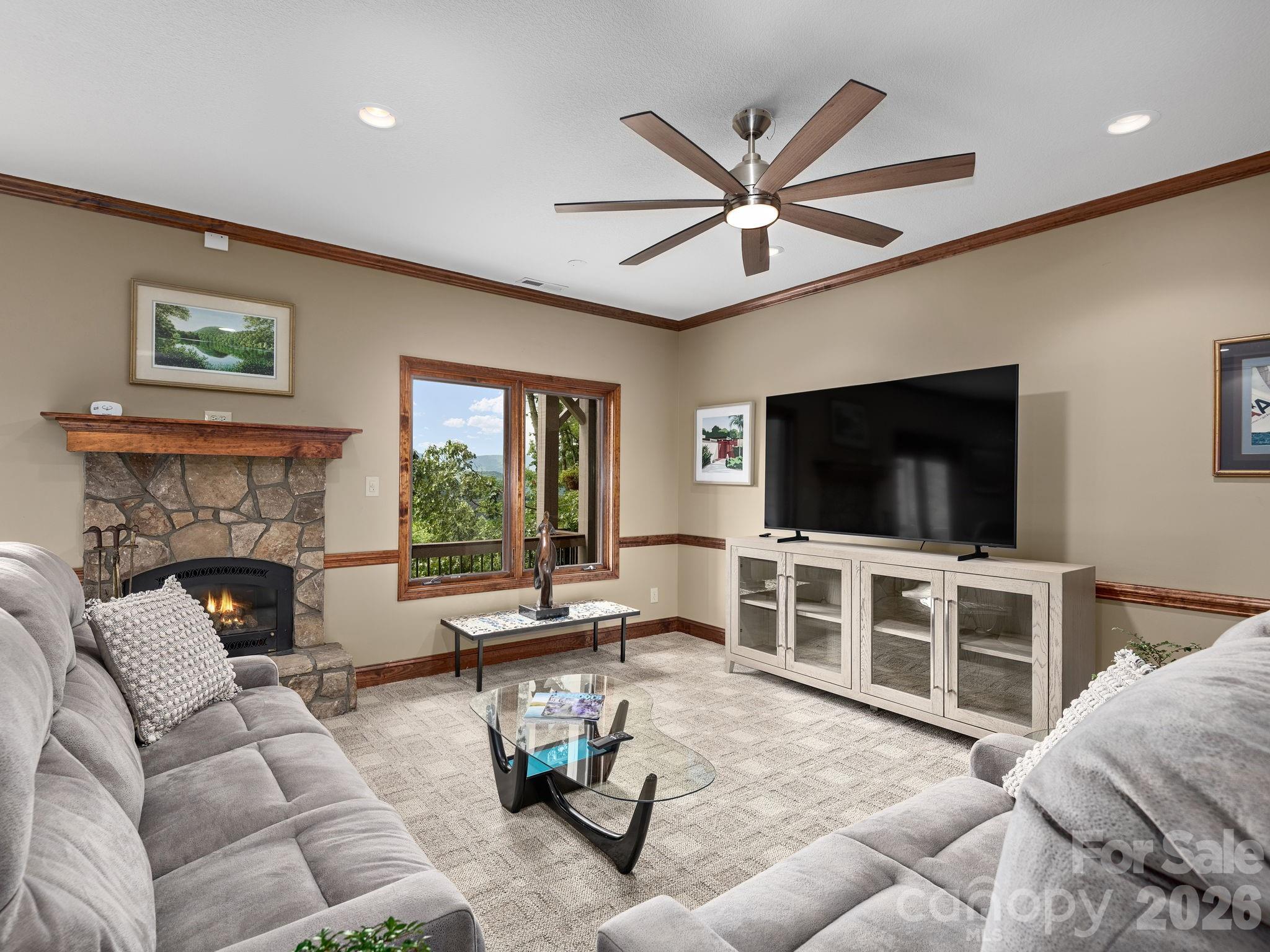 Crestview Pointe - Residential