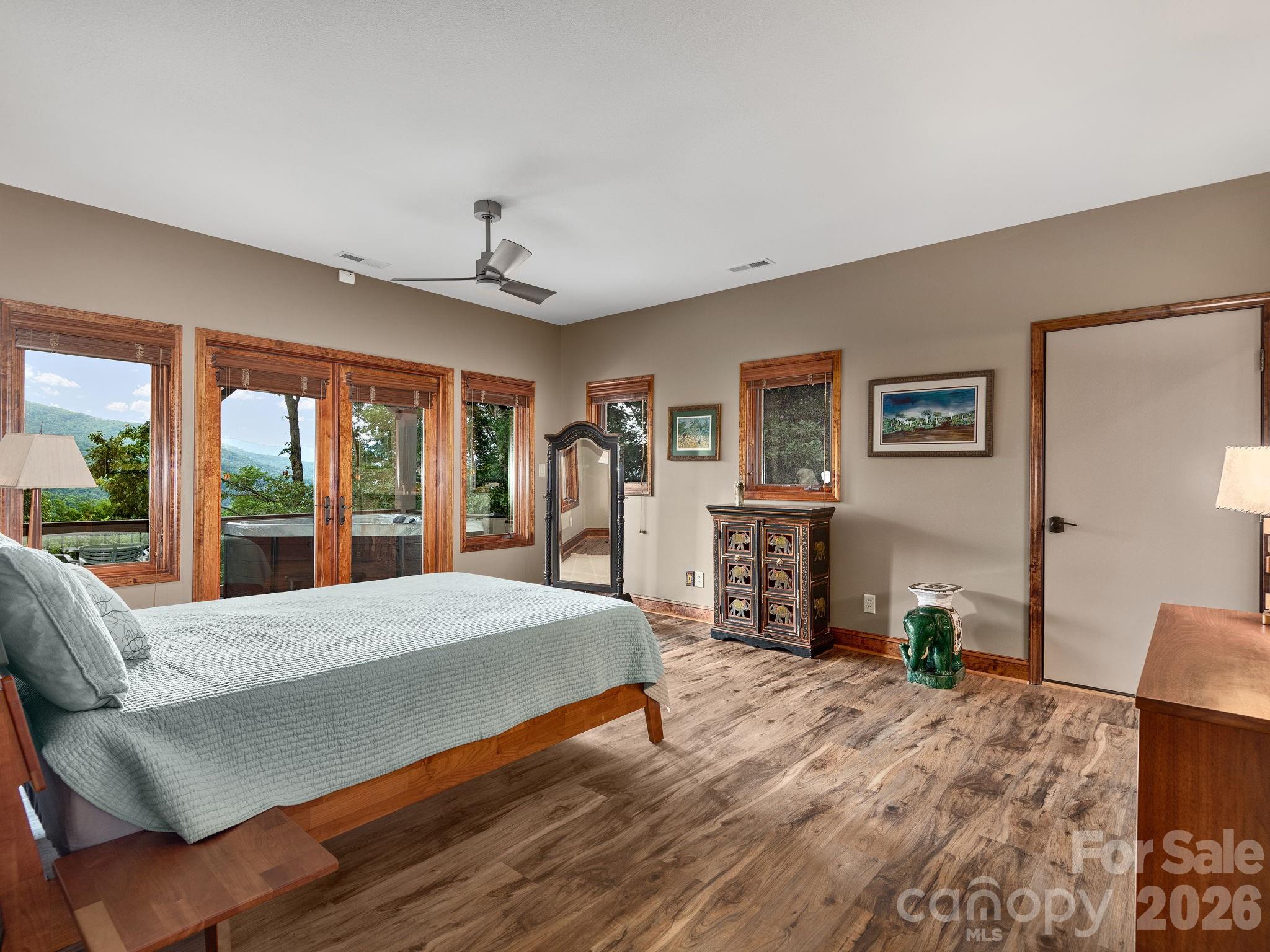 Crestview Pointe - Residential