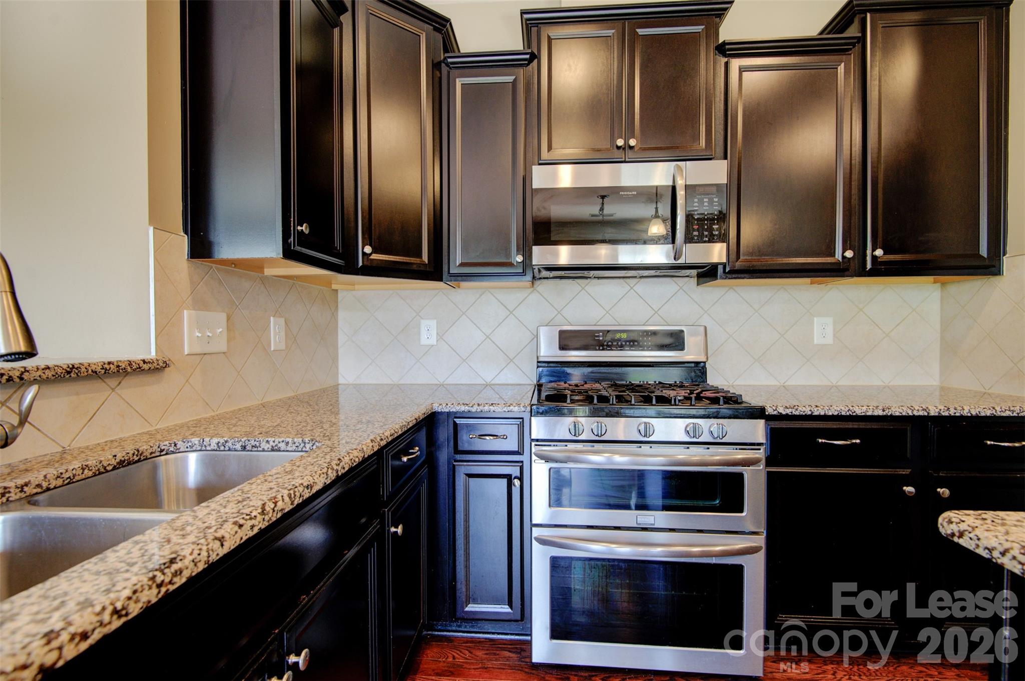 Chateau - Residential Lease