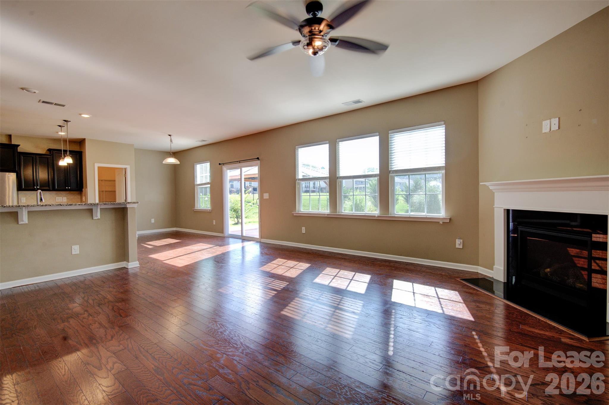 Chateau - Residential Lease