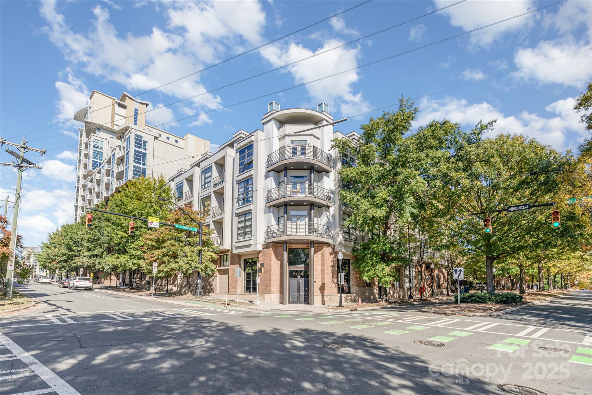 Court 6 - Residential