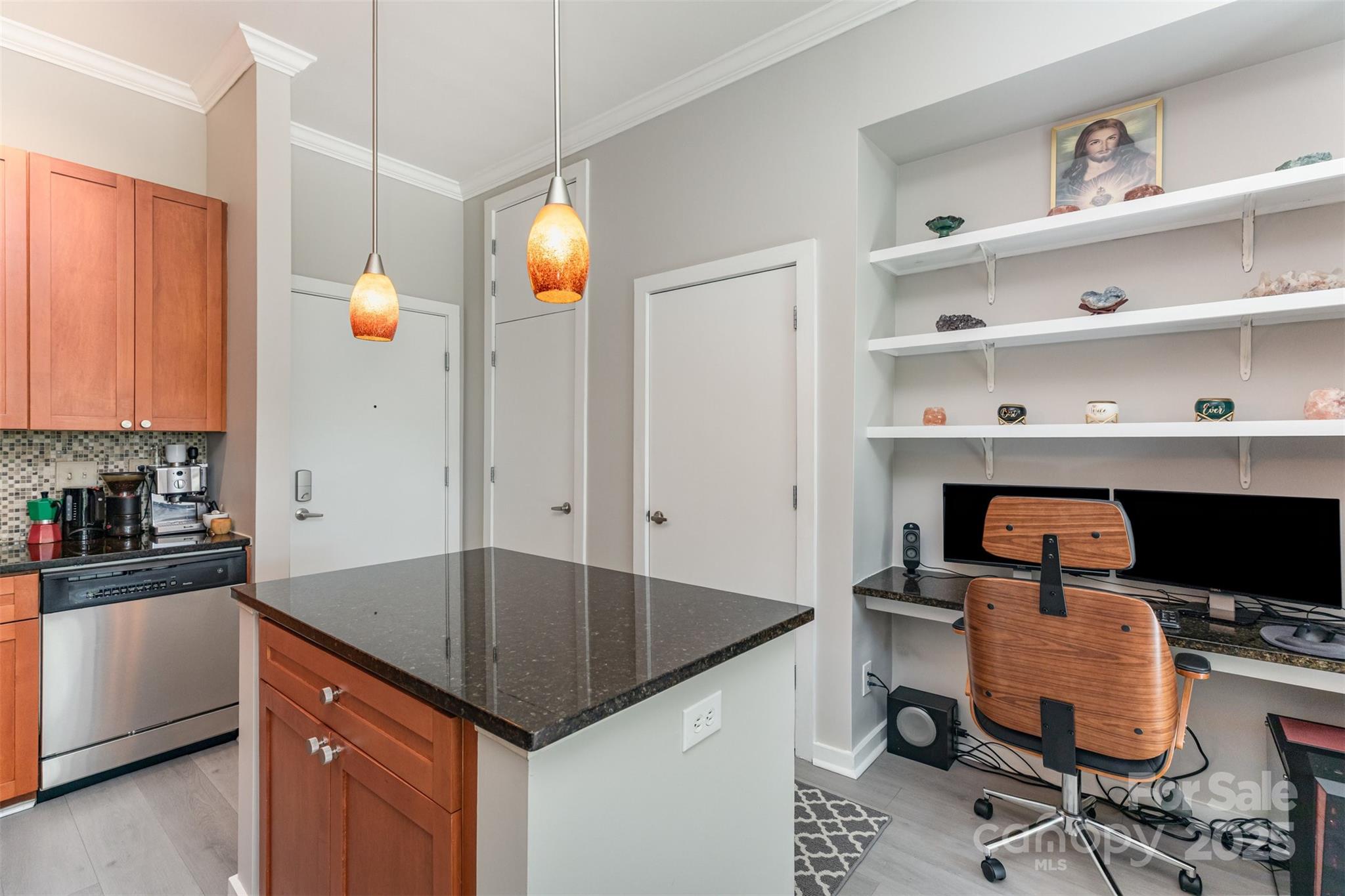 Court 6 - Residential