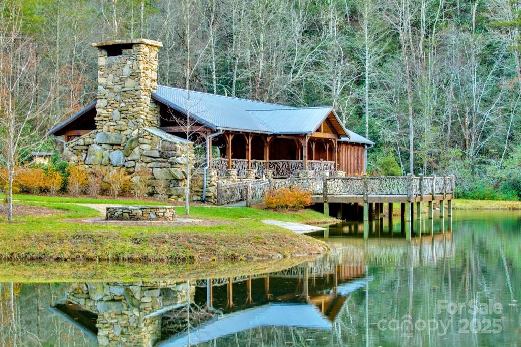 Round Mountain Falls - Land