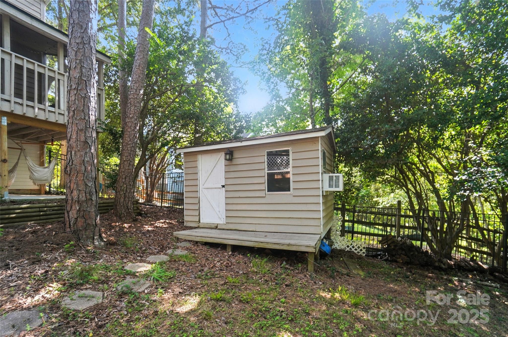 Tega Cay - Residential