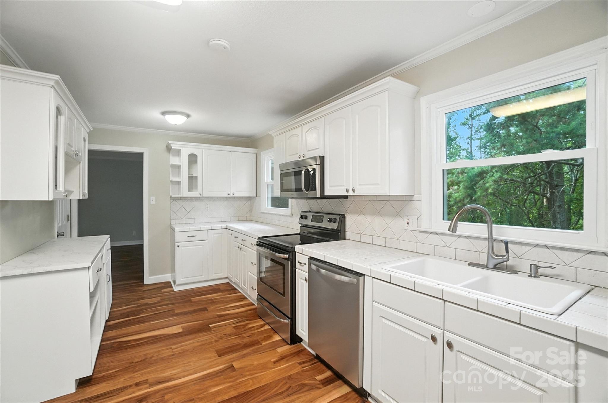 Tega Cay - Residential