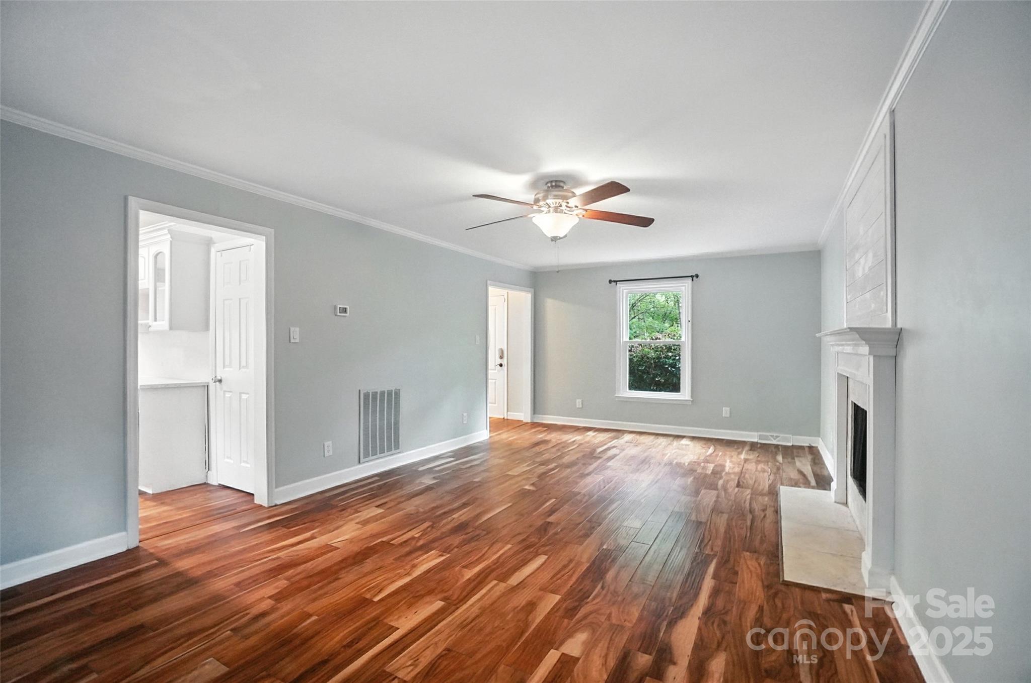 Tega Cay - Residential