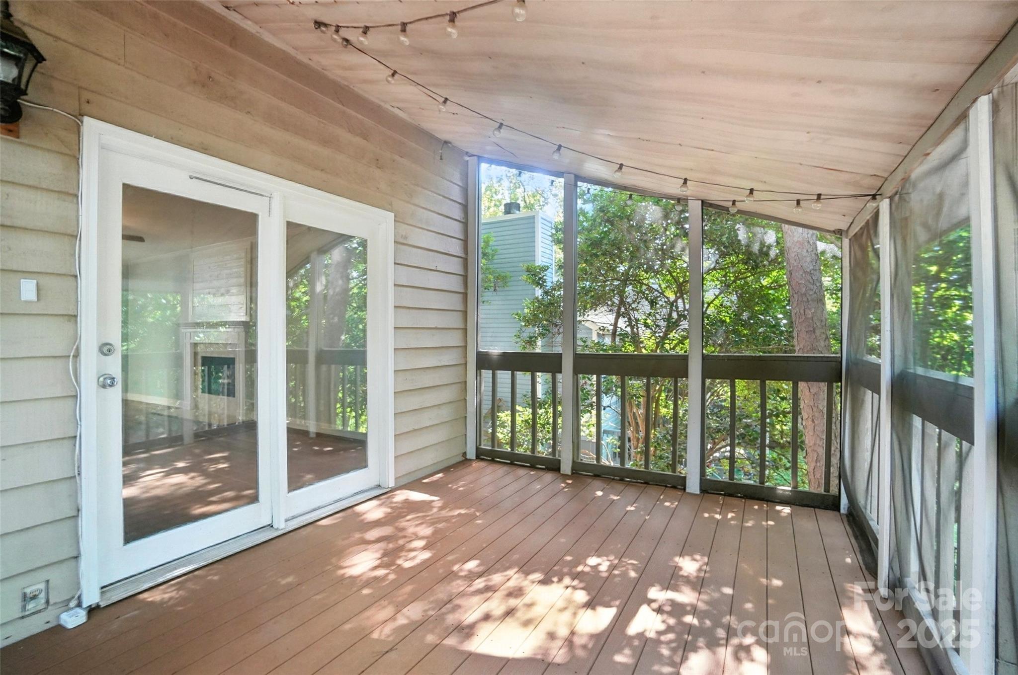 Tega Cay - Residential