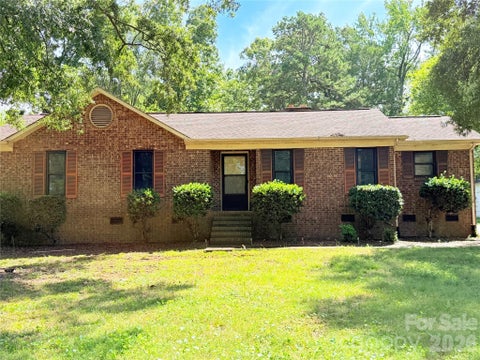 Photo of 304 Plaza Drive, Harrisburg, NC 28075 (MLS # 4423605)
