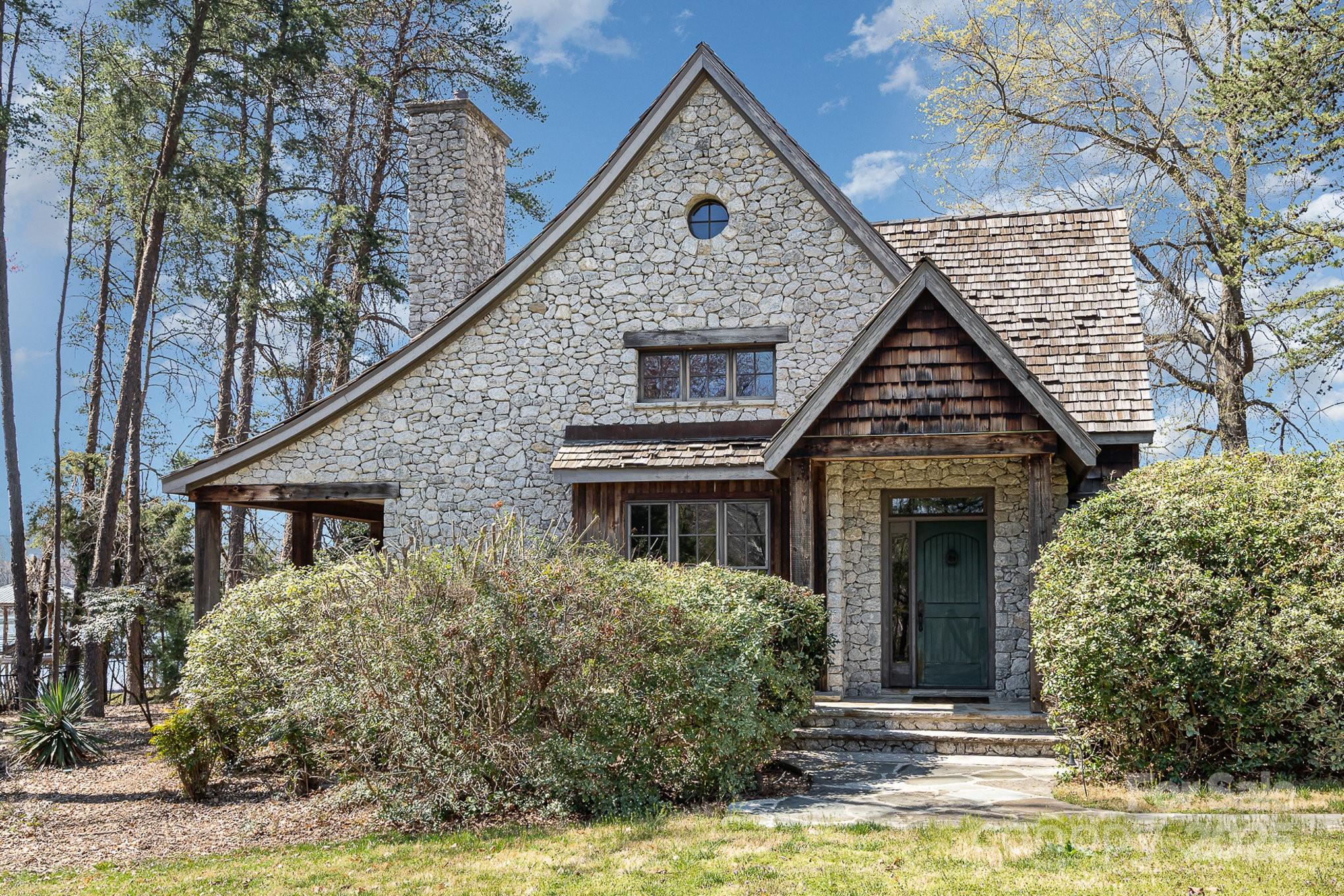 Flagship - Residential