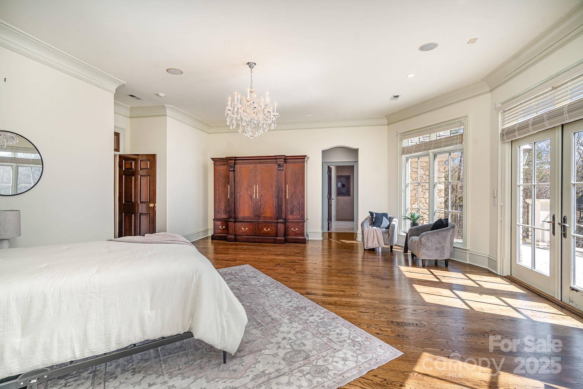 Flagship - Residential