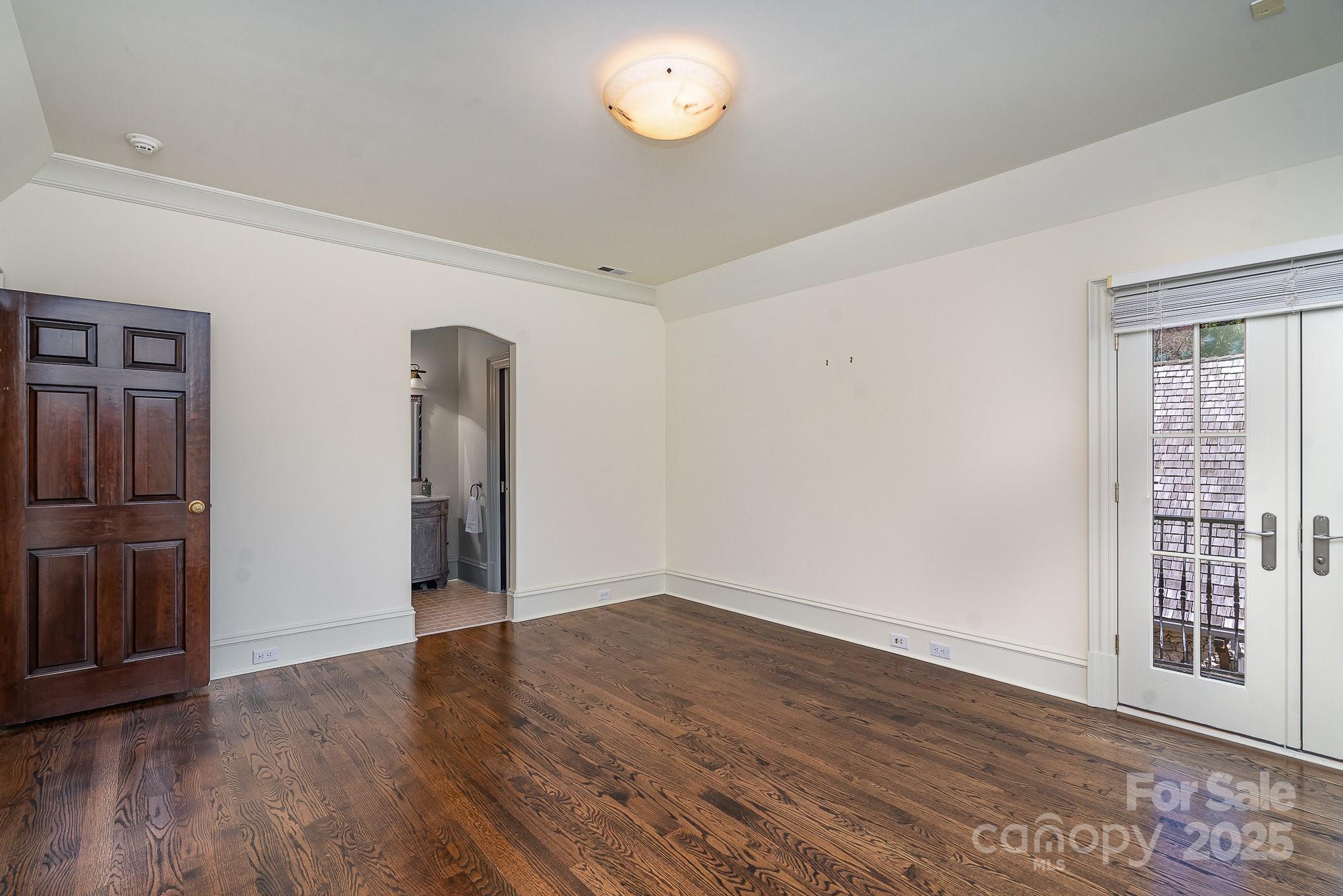 Flagship - Residential