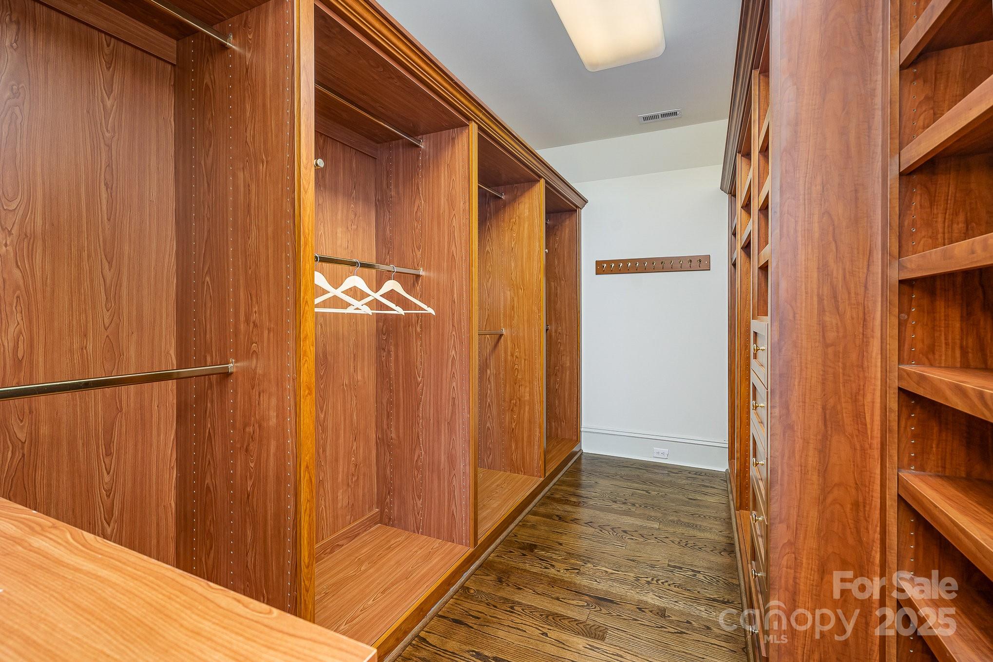 Flagship - Residential