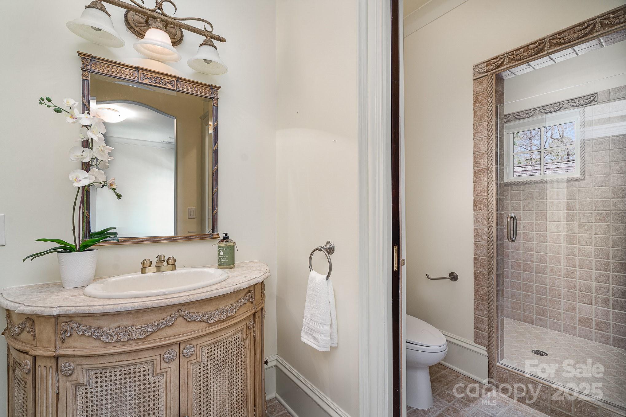 Flagship - Residential