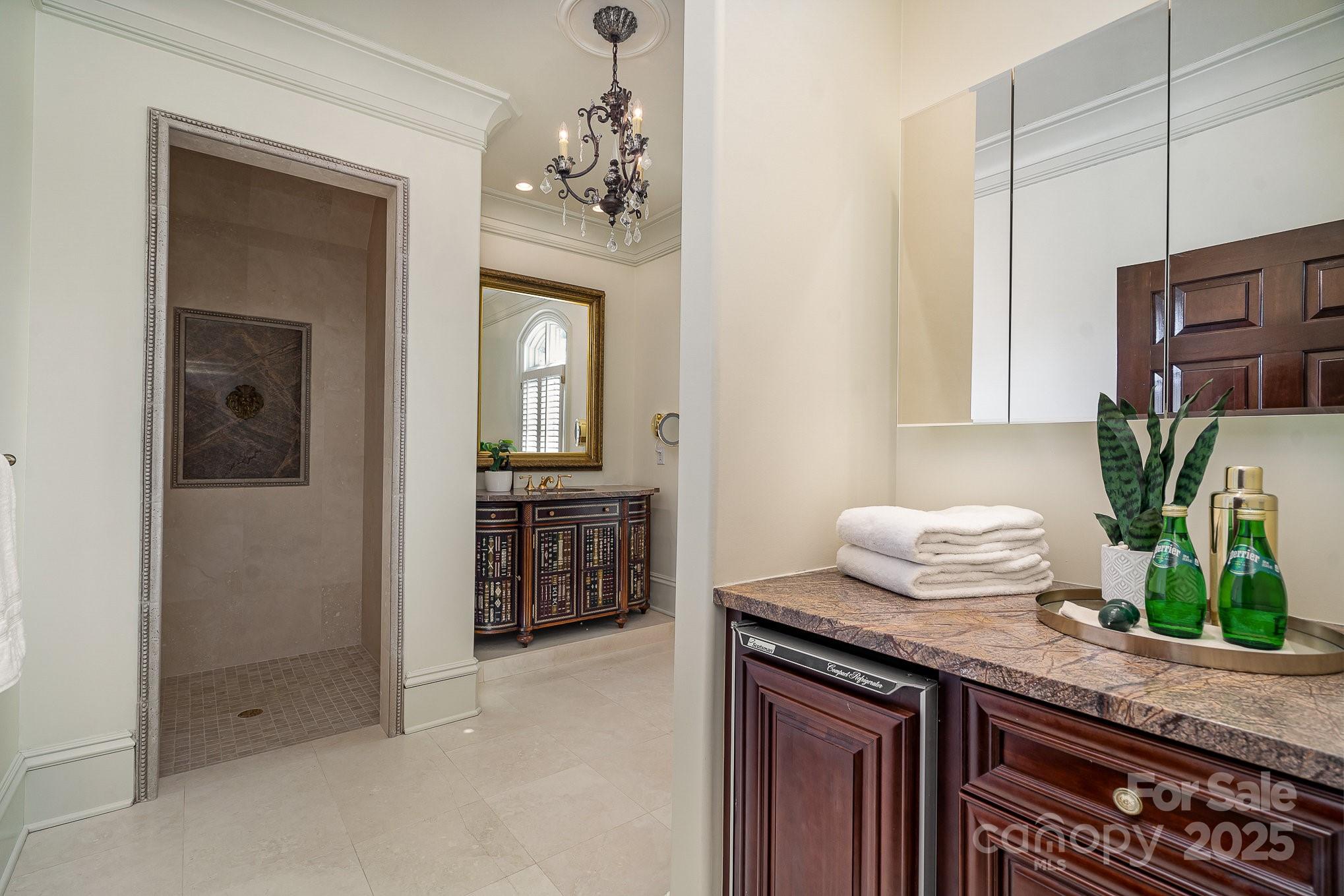 Flagship - Residential