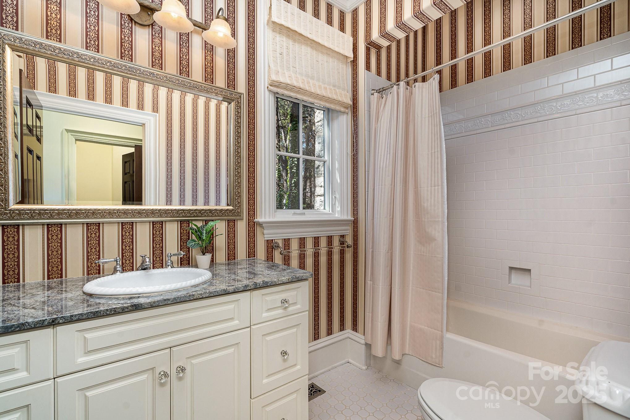 Flagship - Residential