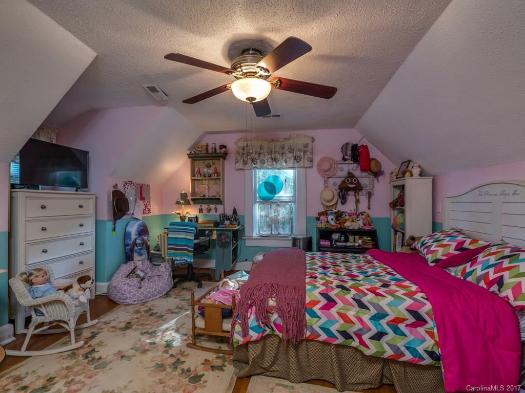 Oakland Court - Residential