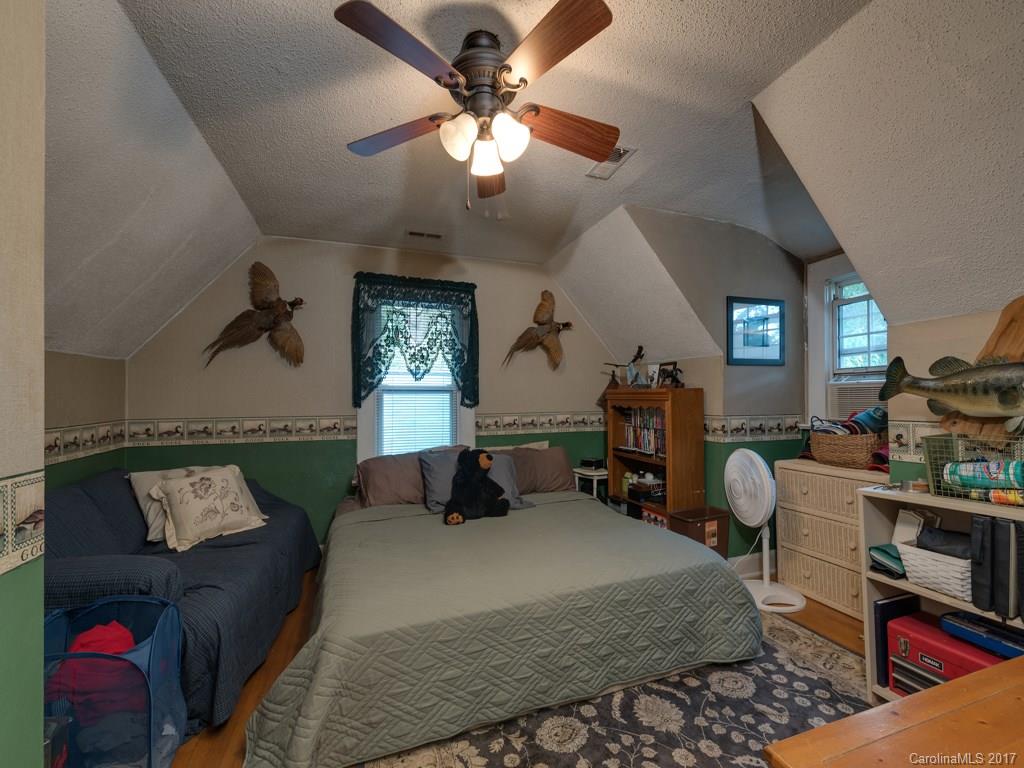 Oakland Court - Residential